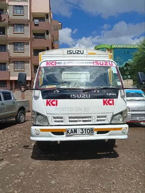 Isuzu NKR Lori la Box 14ft 2001