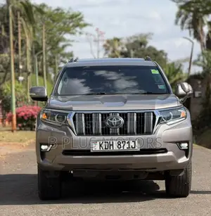 Toyota Land Cruiser Prado TXL 2017