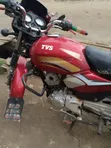 TVS HLX Plus ES 2025 Nyekundu - 4