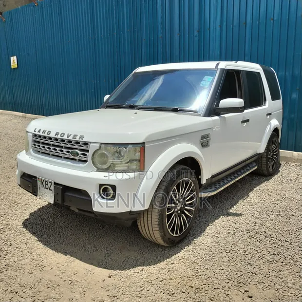 Land Rover Discovery 2010 White - 1