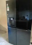 Friji la LG Side-by-Side 635L na Dispenser - 2