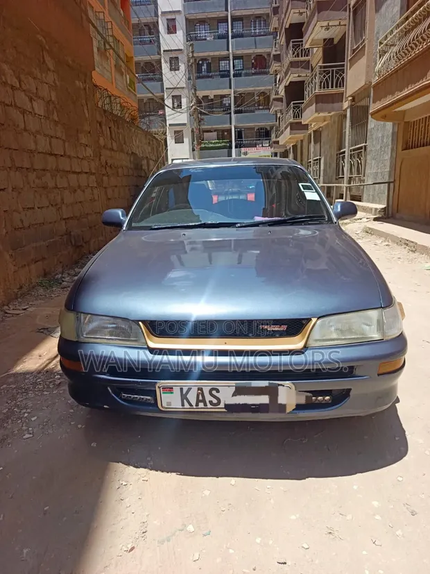 Toyota Corolla 2003 Kijivu - 1