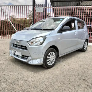 Daihatsu Mira 2019 Nyeupe