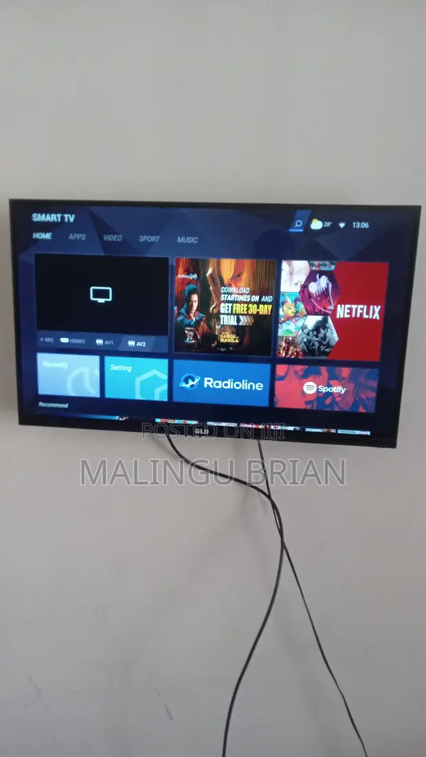 GLD 32-inch Smart TV - 1