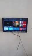 GLD 32-inch Smart TV - 2
