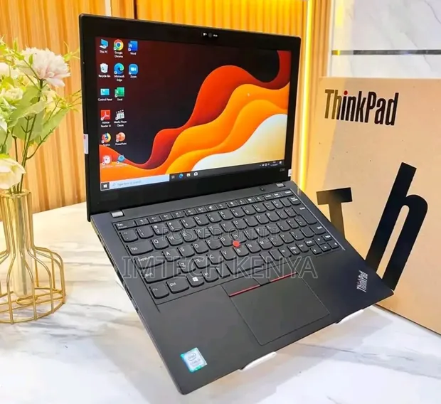 Laptopi ya Lenovo ThinkPad X280 8GB RAM, 256GB SSD - 1