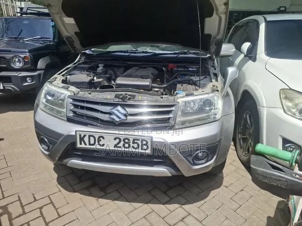 Suzuki Escudo SV Premium 2014 Gray - 1