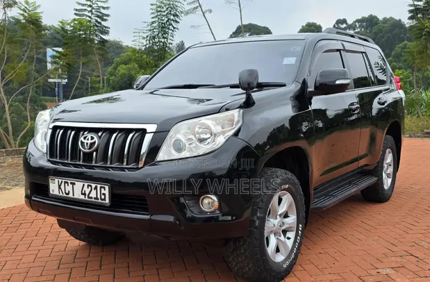 Toyota Land Cruiser Prado 2.7 i 2012 Nyeusi - 1