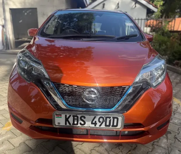 Nissan Note e-POWER 2018 Nyekundu - 1