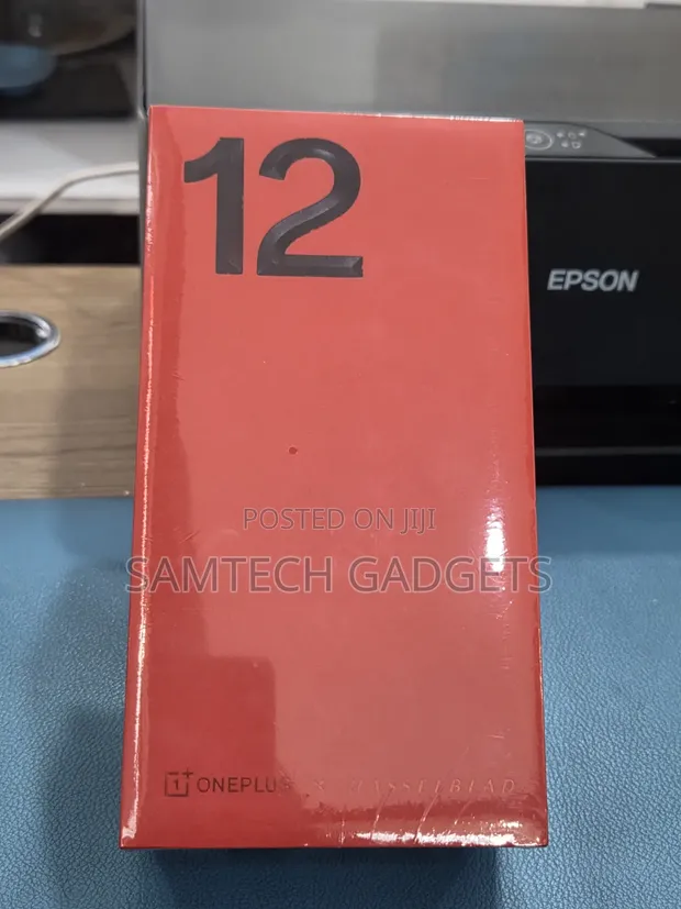 New OnePlus 12 512GB White - 1