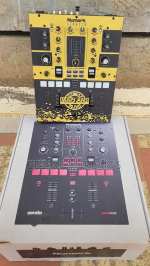 Numark Scratch DJ Mixer