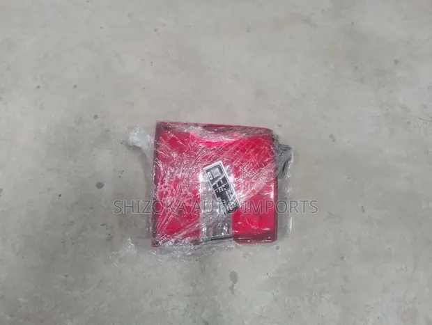 Tail Lamp Left Mitsubishi Delica D:5 2010 - 1