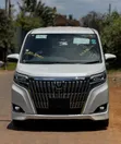 Toyota Esquire 2.0 AWD 2019 White (7 Seater) - 5