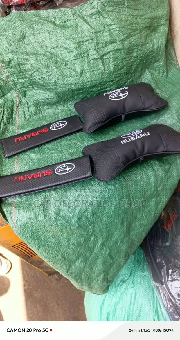 2pc Vifuniko vya Pedi za Ukanda wa Usalama na 2pc Miskiti ya Shingo - Nembo ya Subaru - 1
