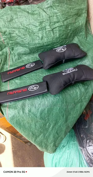 2pc Safety Belt Pad Covers with 2pc Neck Pillows - Subaru Logo