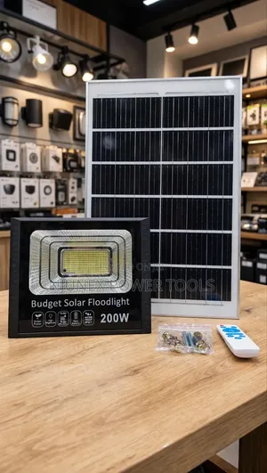 200W Budget Solar Flood Light Set - Kamili