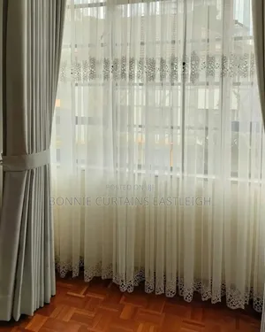 High Quality White Curtains for Modern Living Rooms