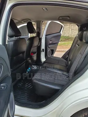 Honda Vezel 2017 Nyeupe