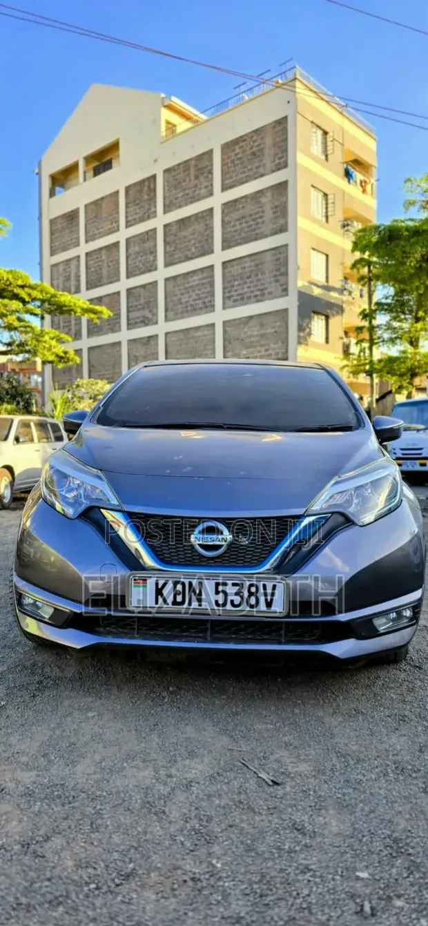 Nissan Note 2016 Gray - 1
