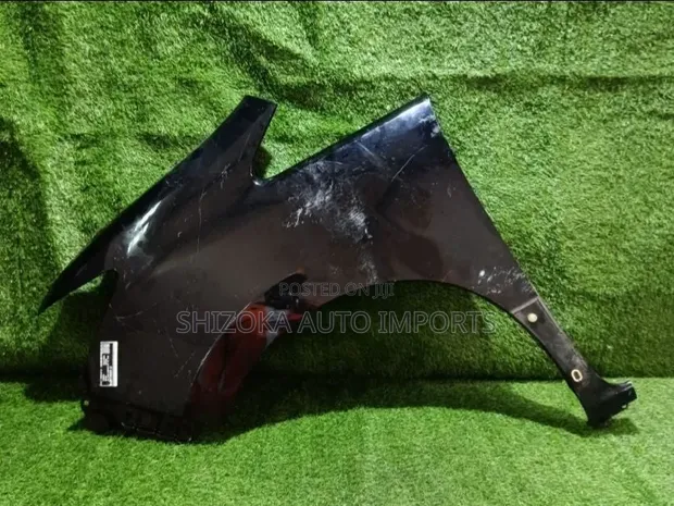 Nissan Serena C26 Left Fender (2012) - 1