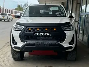 Toyota Hilux 2020 Double Cabin