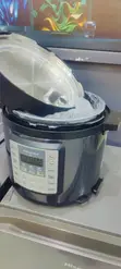 Hisense 6L Non-Stick Pressure Cooker - 1000W - 2