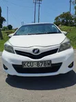 Toyota Vitz 2012 Rangi ya L Pearl - 1