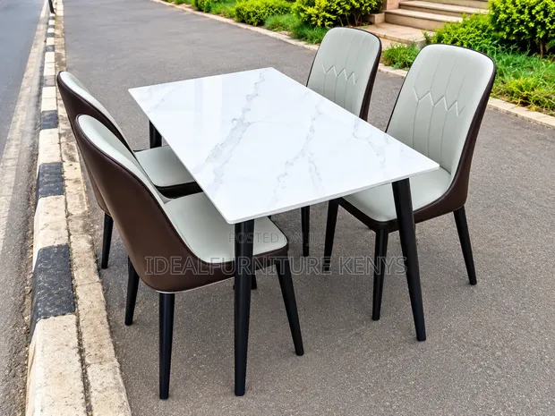 Moda ya Dining ya 4-Seater | Juu ya Marumaru - 1