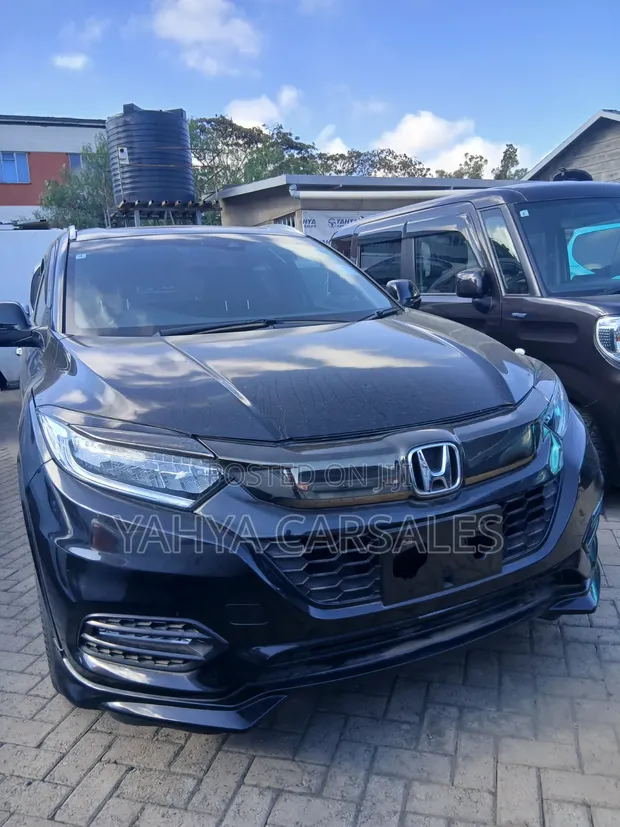Honda Vezel 2020 Nyeusi - 1