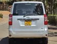 Toyota Noah 2012 Silver - 2