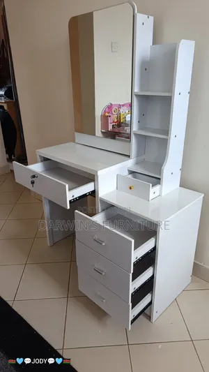 Boss Office Products Make Up Table