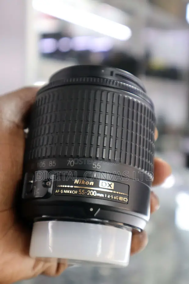 Nikon AF-S DX NIKKOR 55-200mm f/4-5.6G VR II Lens - 1