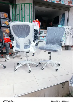 Boss Office Products Semi-Ergonomic Chair