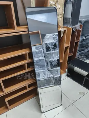 Kioo cha Kuvaa cha Urefu Kamili bila Fremu chenye Standi