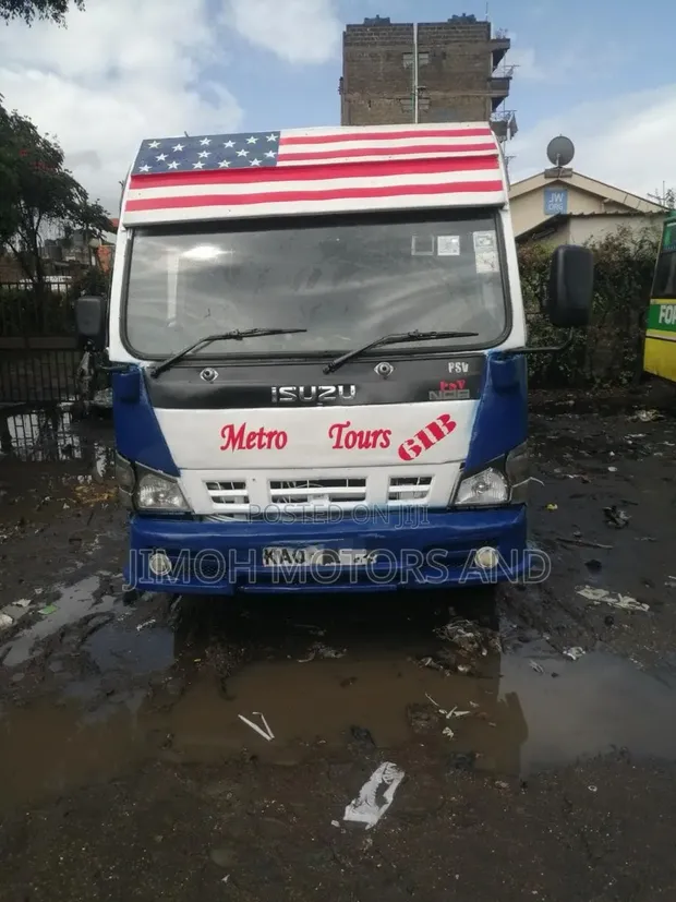 Isuzu NQR 2007 Bus - 1