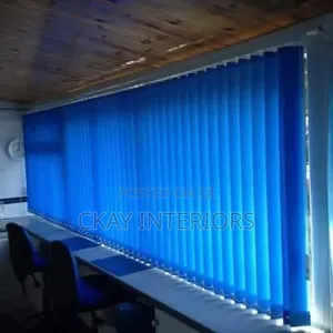 Vertical Blinds kwa Madirisha ya Ofisi