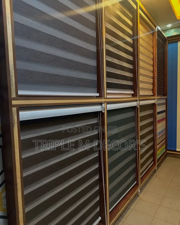 Executive Office Horizontal PVC Blinds - 1