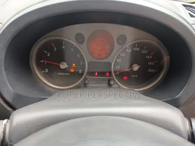 Nissan X-Trail 2.0 Petrol XE 2009 Nyeusi - 1