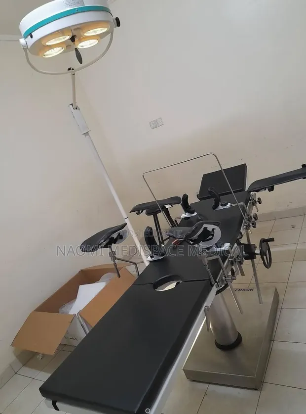 Heavy Duty Manual Theatre Operating Table - 1