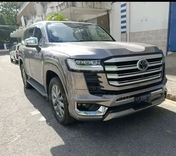 2023 Toyota Land Cruiser - 1