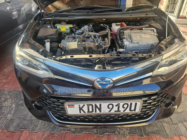 Toyota Corolla Fielder 1.5 Hybrid FWD 2016 Nyeusi - 1