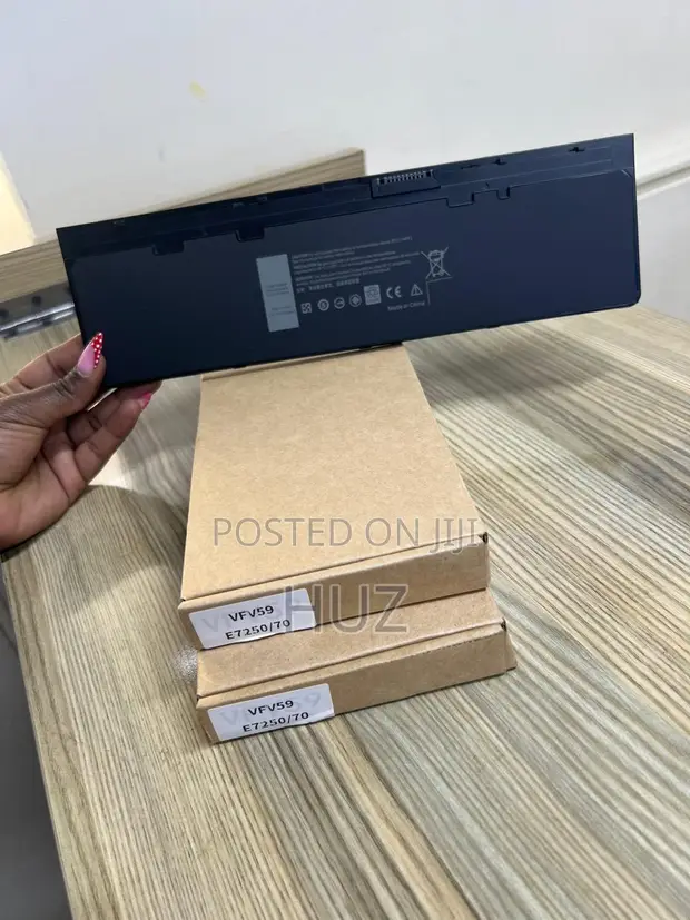 Dell Laptop Battery E7250, E7270 - 1
