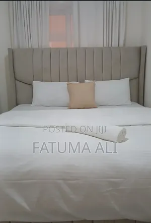 Famuke Heaven: 2 or 1 Bedroom Apartments for Short Let