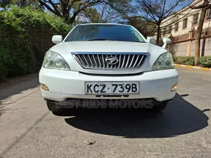 Toyota Harrier 2.4 2012 Nyeupe