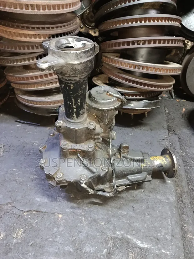 Toyota Prado 95 Front Differential with Switch - 1