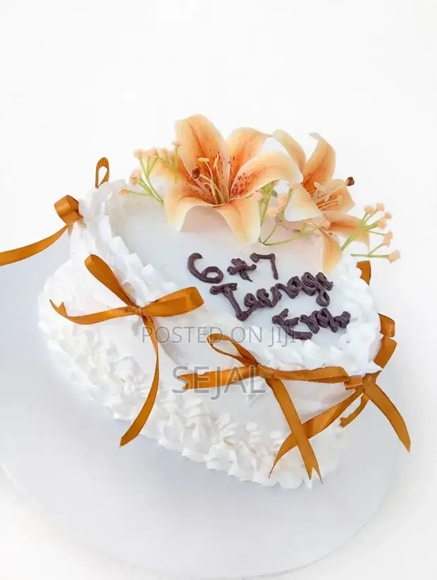 Sejal Cakes - Keki ya Black Forest 1kg - 1