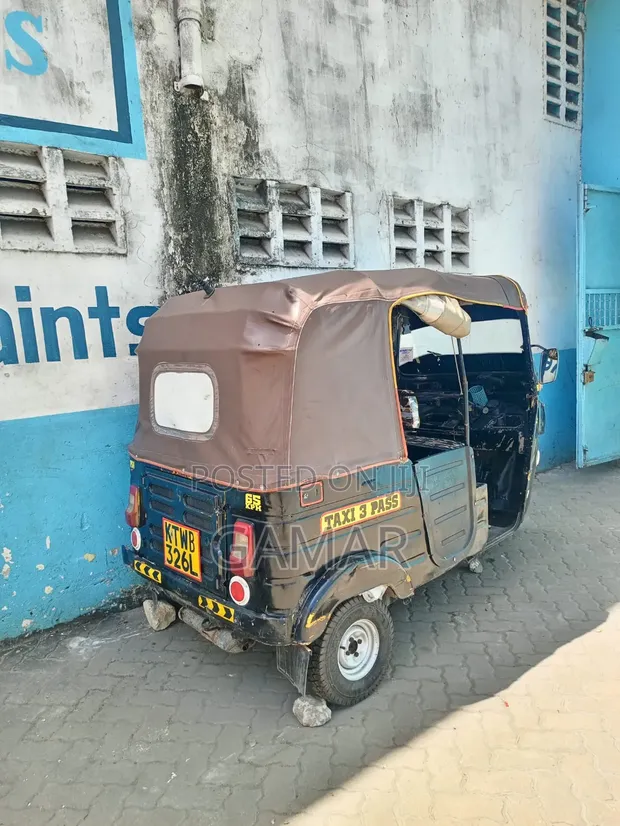 Bajaj RE 2015 - Black - 1