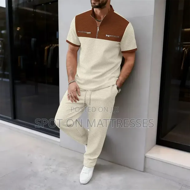 Men's 2-Piece Shortsleeve Tracksuits with Zip - 1