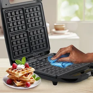 4 Slice STAR Waffle Maker