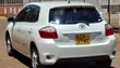 Toyota Auris 2012 Nyeupe - 4